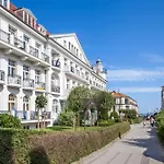 Haus Am Park 32 *