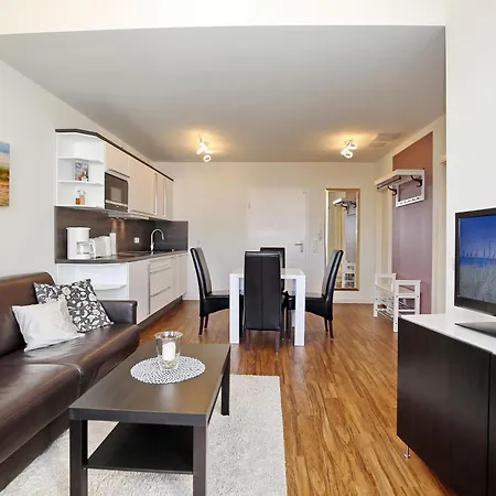 Apartment Haus Am Park 32 Kuehlungsborn